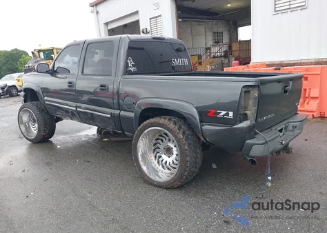 2005 Chevrolet Silverado 1500 Z71 z USA, uszkodzony, nr VIN 2GCEK13T751112169